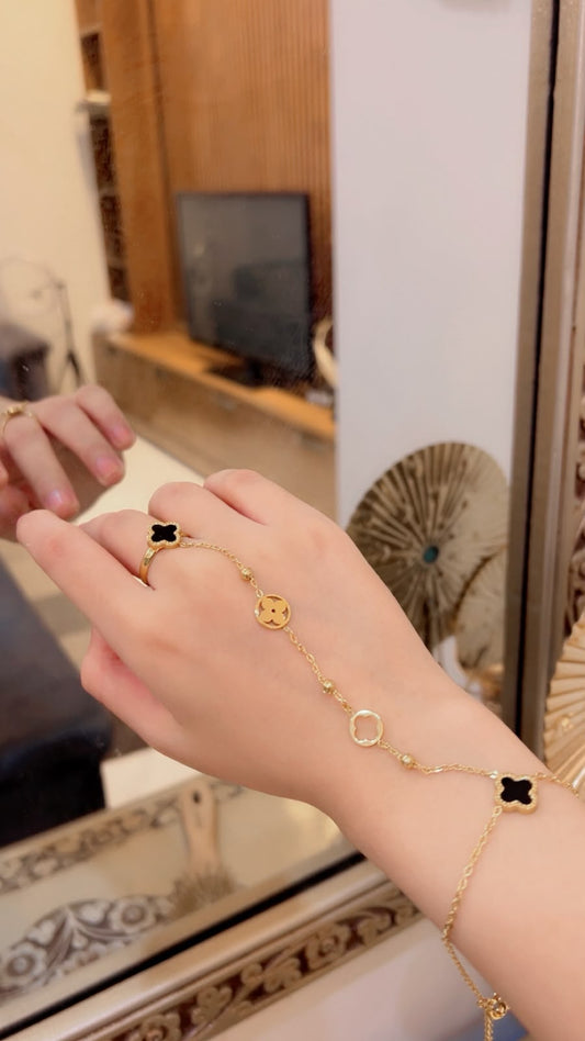 Clover HandChain